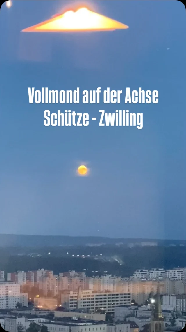 Vollmond 🌕 im Zeichen Schütze 

Doch da wirkt noch eine andere, sehr drängende Energie: LILITH 💃🏼.

#Lilith will die Grenzen sprengen, nach denen der #Schütze in seinem Blick in der Weite sucht.

Es geht um die #Expansion deiner puren, echten Wahrheit!

Komme in die Stille und lausche, denn der Zwilling stellt dir jetzt die relevanten Fragen und Impulse!

Happy BLUE MOON - reite die intensive Welle!

BLUE MOON 
VOLLMOND SCHÜTZE
ASTROLOGIE 
LILITH 
WAHRHEIT 
PERSÖNLICHKEITSENTWICKLUNG